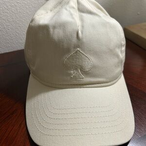Kate Spade hat. NWT light cream color